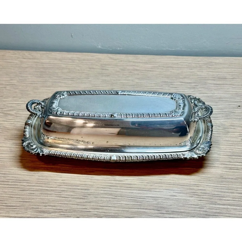 VTG Silverplated Covered Butter Dish Lidded Tray w/ Glass Insert Liner, Ornate